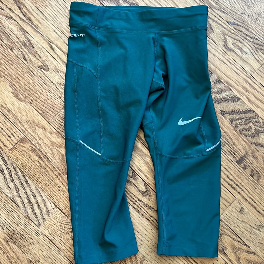 Nike Dri Fit Running Capris - Picture 4 of 6